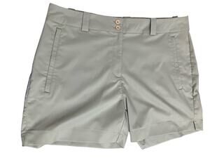 Maggie Lane Flat Front khaki Shorts size 16